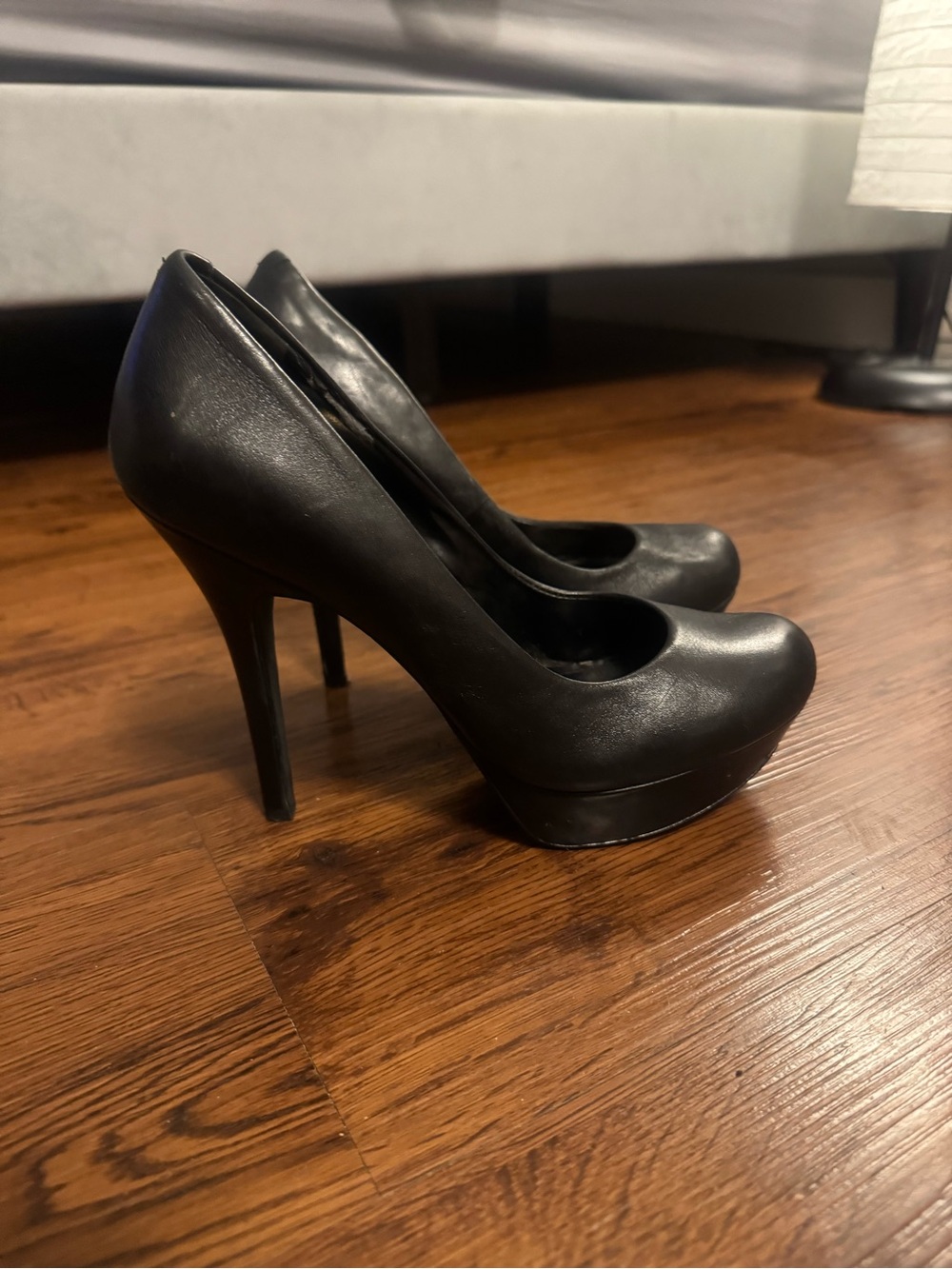 Jessica Simpson Black Leather Round-Toe Pumps - Picture 2 of 5